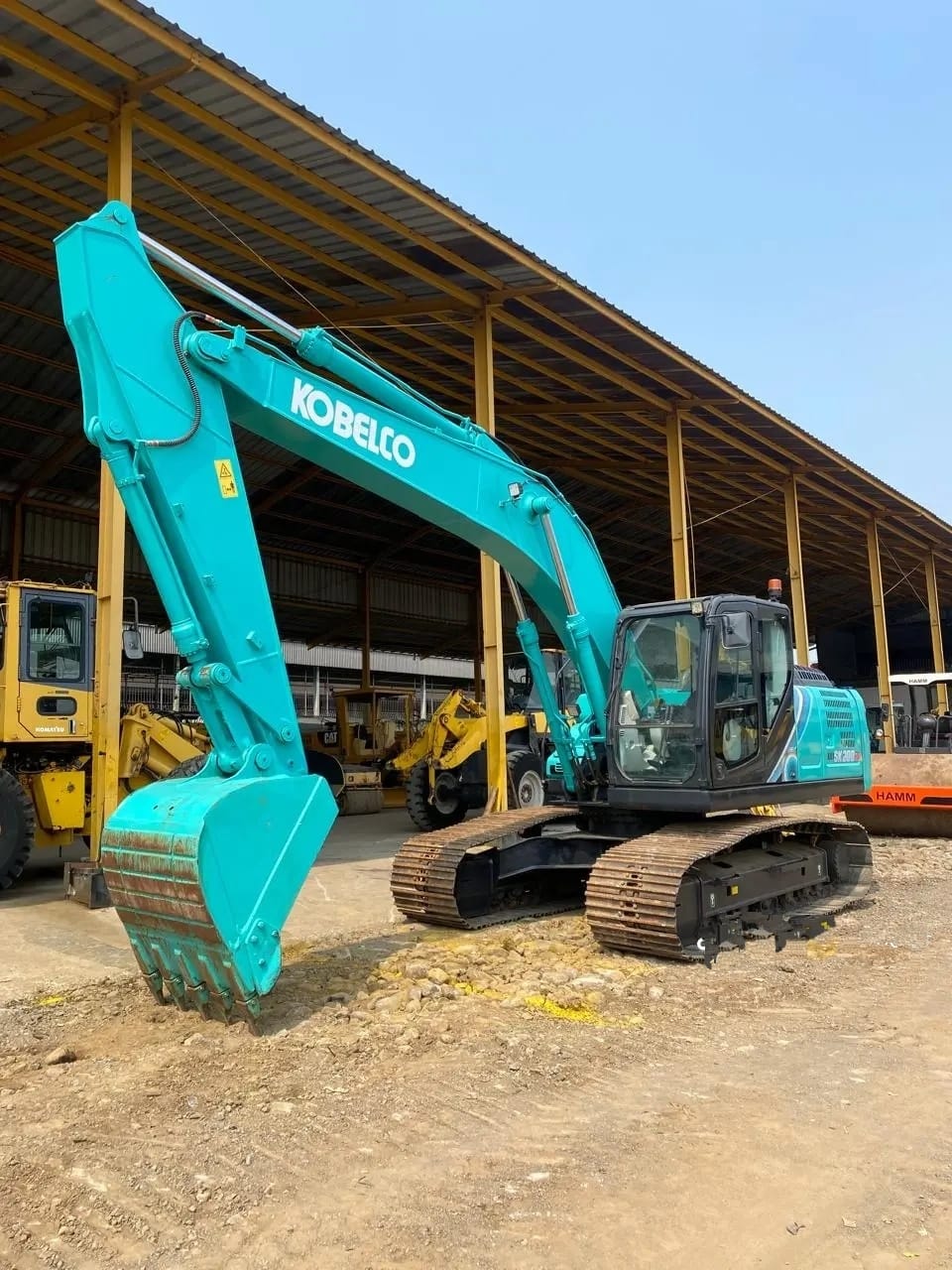 Sewa Excavator Lebak Bulus – Harga Terjangkau